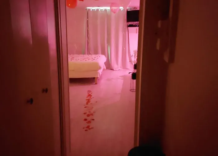 Les Delices Rooms-loveroom White Apartamento